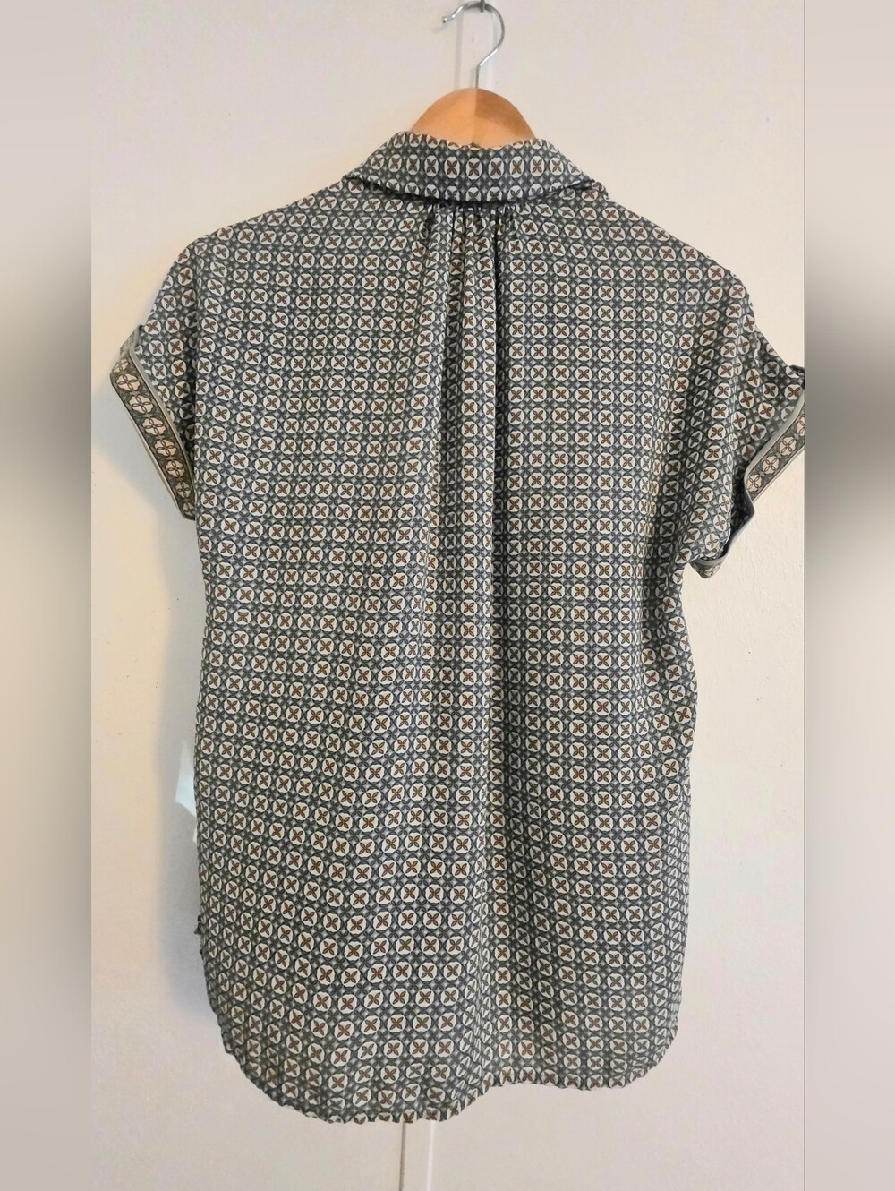 Max Studio Floral Geo Blouse in Blue, Yellow & Cream - Picture 4 of 5
